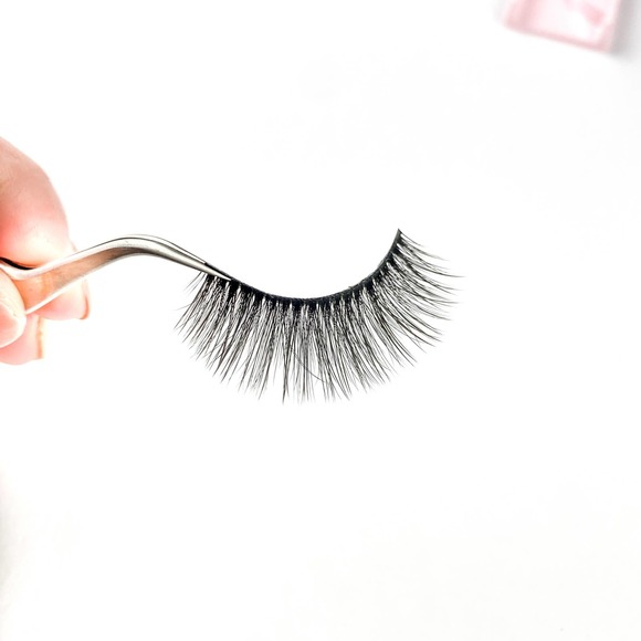 Violet Natural Full & Long Volume False Lashes - Picture 8 of 15